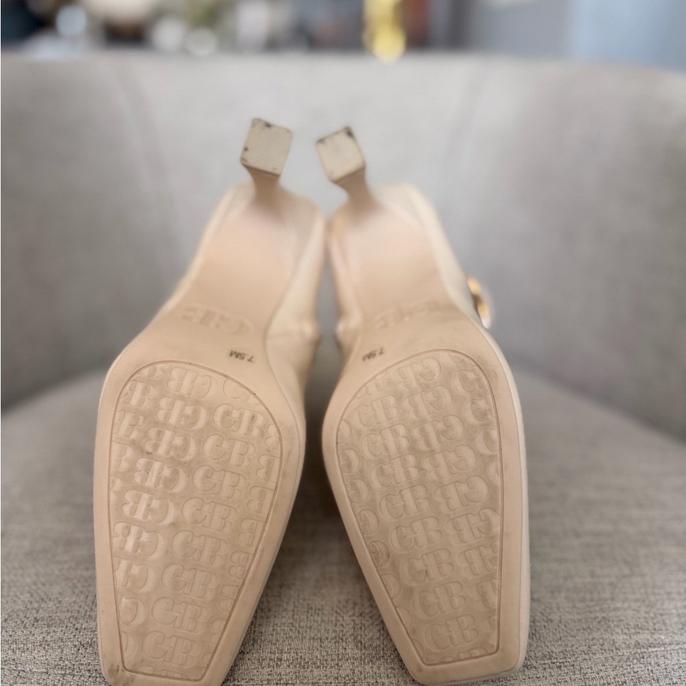 GB Girls Cream Heeled Boots with Buckle - Picture 4 of 6
